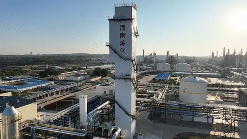 性能优势：轻与强的极致组合